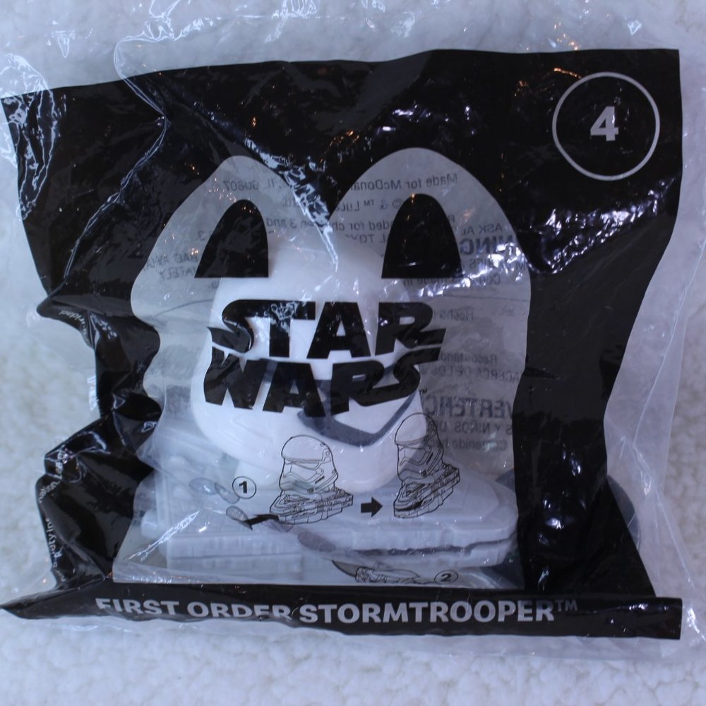 DISNEY STAR WARS #4 FIRST ORDER STORMTROOPER JEDI‎ DISC LAUNCHER - NIP - Picture 3 of 5